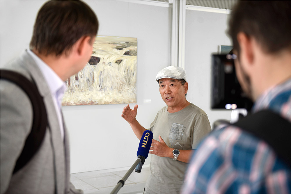 “路：当代油画家写生作品展”在俄罗斯乌拉尔美术馆开幕